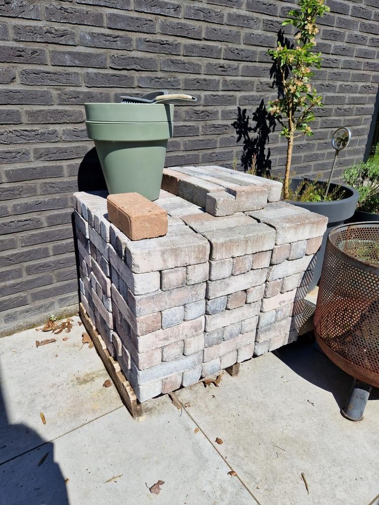 Stapel nieuwe klinkers voor tuin of oprit, Tuin en Terras, Tegels en Klinkers, Ophalen, Nieuw, Beton, Klinkers