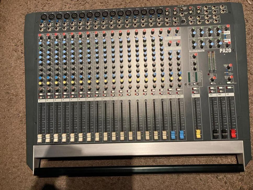 Allen & Heath PA20 Mengtafel 20 kanaals, Muziek en Instrumenten, Ophalen, Gebruikt, 10 tot 20 kanalen, Microfooningang