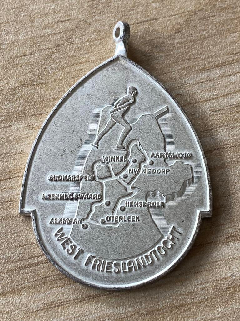 Medailles schaatsen West Friesland tocht, Verzenden, Overige materialen