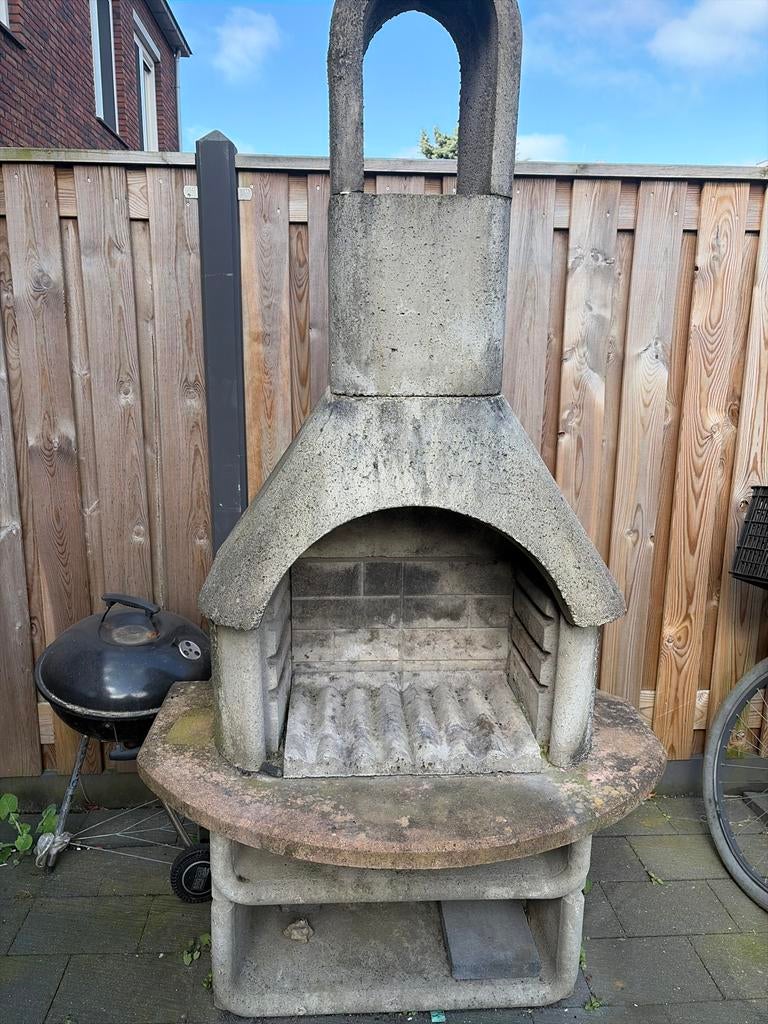 Robuuste Stenen Barbecue voor Buiten, Ophalen, Gebruikt