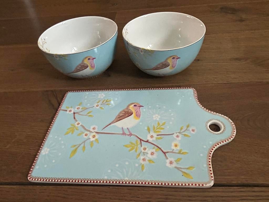 Pip studio Early bird servies kaasplank plank kom kommen, Ophalen of Verzenden, Zo goed als nieuw, Kom(men), Overige stijlen