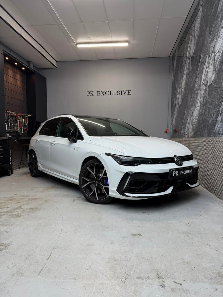 Volkswagen Golf 2.0 TSI 4Motion R Performance Pano Akra DCC, Automaat, 4 cilinders, 1984 cc, Wit
