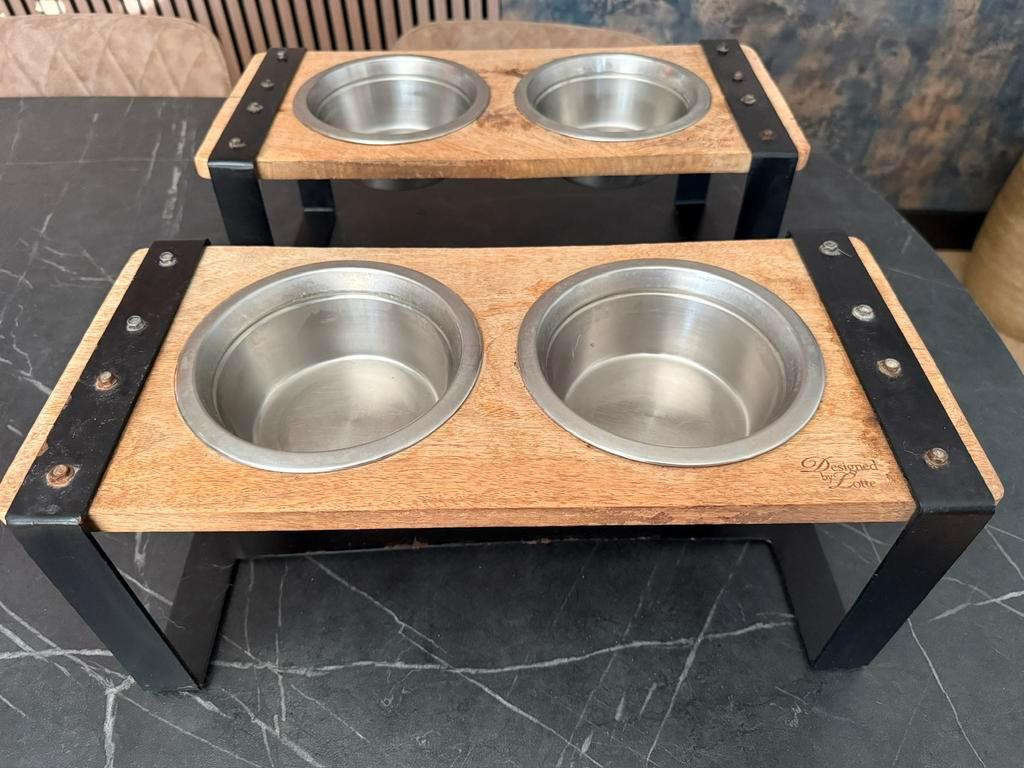 Voerbak hout met staal, Dieren en Toebehoren, Hondenvoerbakken en Drinkbakken, Ophalen, Gebruikt
