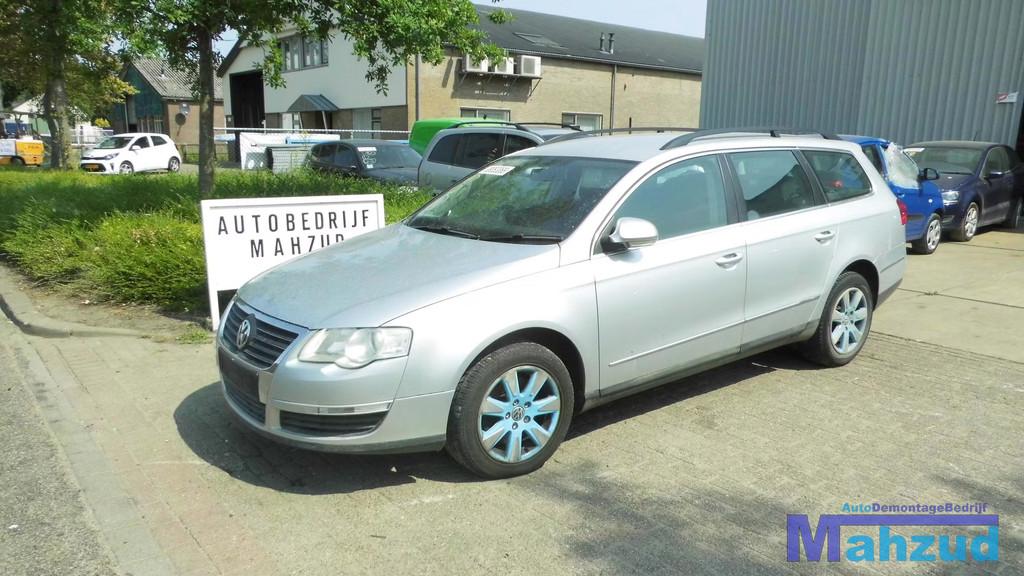 VOLKSWAGEN PASSAT STATION ZWART GRIJS INTERIEUR COMPLEET, Auto-onderdelen, Gebruikt, Volkswagen, Volkswagen AG, Berliner Ring 2
38440  Wolfsburg, DE