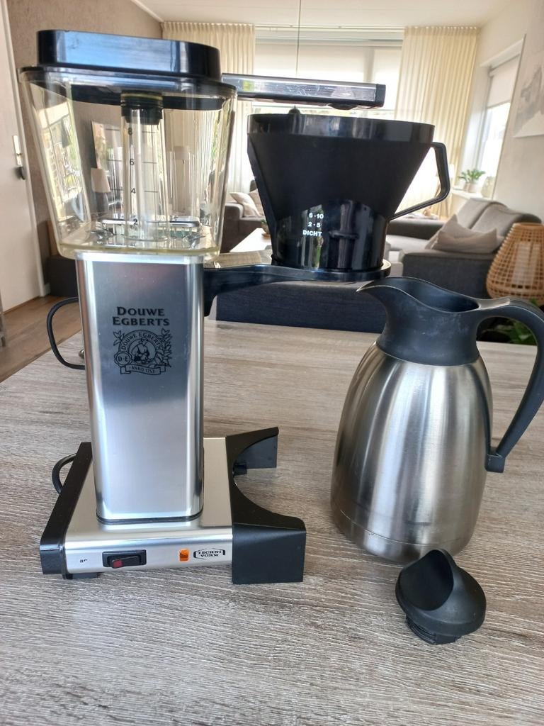 Douwe Egberts koffiezetapparaat met thermoskan., Gebruikt, Koffiemachine, Gemalen koffie, Ophalen of Verzenden