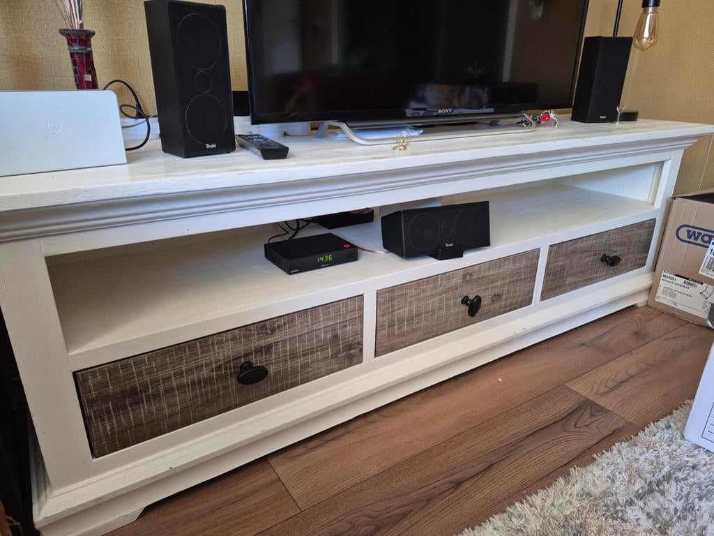 Acaciahout meubelset: tv-meubel, vitrinekast, bijzettafel, Minder dan 45 cm, Gebruikt, Vierkant, Landelijk