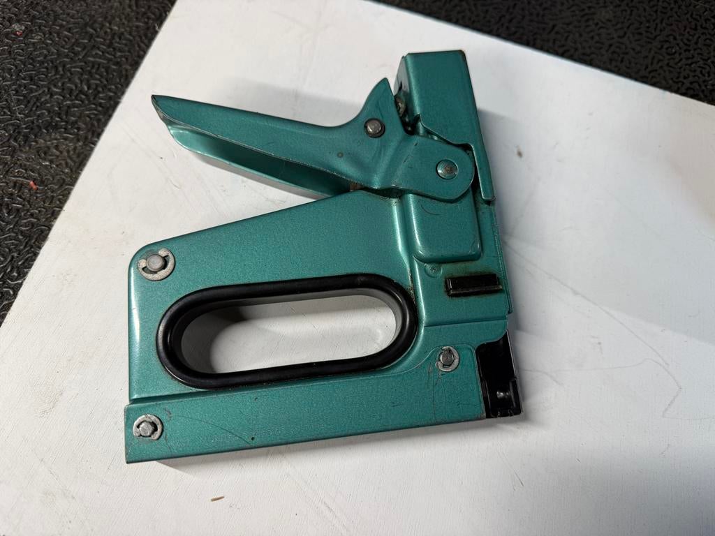 Bostitch nietmachine tacker met nietjes, Ophalen of Verzenden, Gebruikt