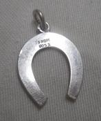Zilveren vintage hoefijzer hanger gesigneerd FROM nr.943, Verzenden, Zo goed als nieuw, Zilver, Zilver