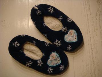 Pantoffels Frozen maat 35 beschikbaar voor biedingen