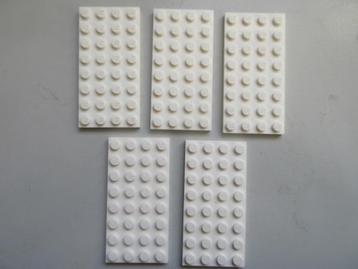 nr. 8282, 5 Brede witte platen 4x8 (3035) beschikbaar voor biedingen