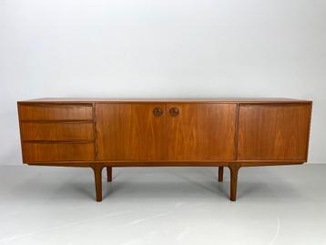 Vintage McIntosh dressoir SALE!