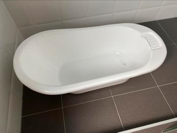 HEMA Babybad beschikbaar voor biedingen