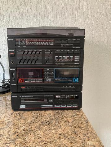 Stereo toren beschikbaar voor biedingen