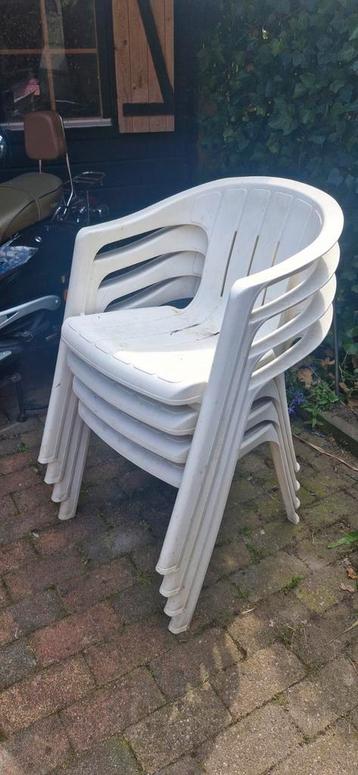 Tuin stoelen beschikbaar voor biedingen