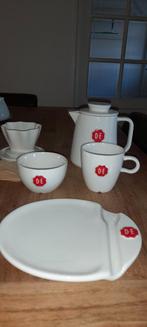 Douwe Egberts Koffieset - Nieuw - Ezelwelzijn, Keramiek, Nieuw, Ophalen of Verzenden, Overige stijlen