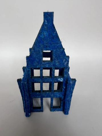 KLM huisje van vilt beschikbaar voor biedingen