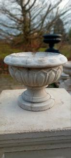 Kleine handzame bloempotten klassieke stijl - beton, Tuin en Terras, Bloempotten, Rond, Nieuw, Ophalen of Verzenden, Balkon