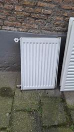 Gratis Verwarming, Doe-het-zelf en Verbouw, Verwarming en Radiatoren, Ophalen, 30 tot 80 cm, Gebruikt, Radiator