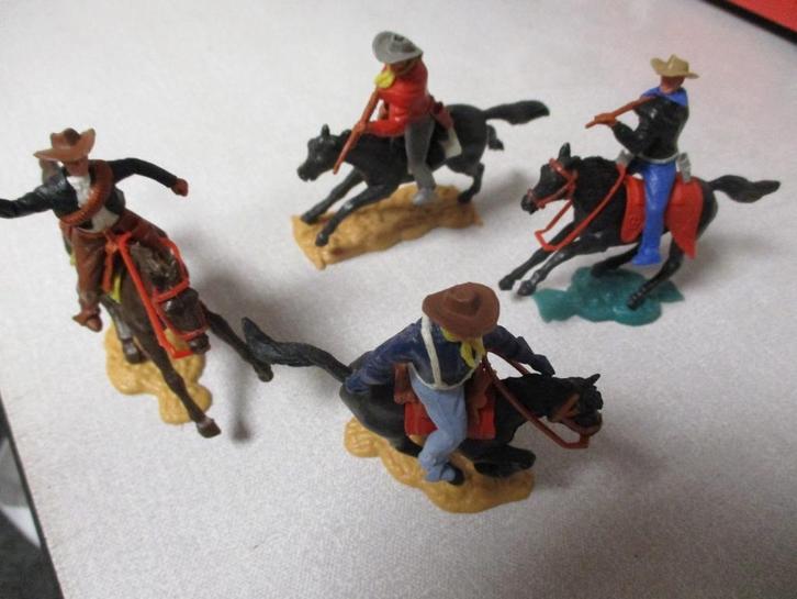 TIMPO TOYS COWBOYS OP PAARD, Verzamelen, Poppetjes en Figuurtjes, Gebruikt, Ophalen of Verzenden