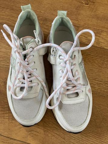 Kinderschoenen meisje maat 31 beschikbaar voor biedingen