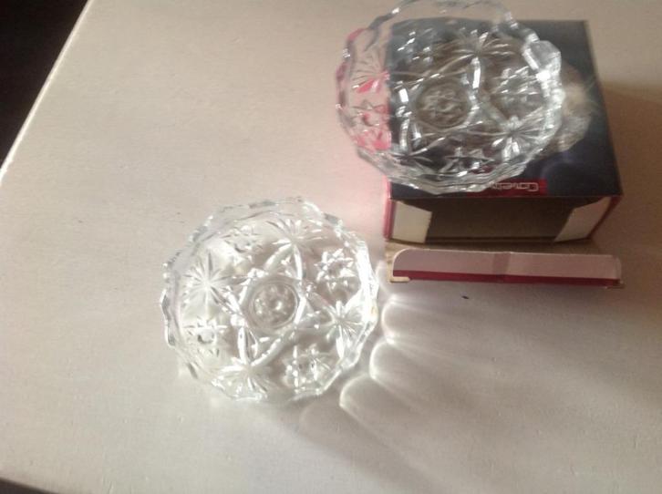 Leuk glazen bonbonschaaltje, Huis en Inrichting, Woonaccessoires | Schalen en Manden, Zo goed als nieuw, Schaal, Rond, Glas, Ophalen of Verzenden