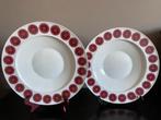 2 Rosenthal  schalen met paars rode rozetten, Ophalen of Verzenden, Huis en Inrichting