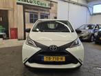Toyota Aygo 1.0 VVT-i x-fun/CARPLAY/AIRCO/CRUISE/N.A.P/, Voorwielaandrijving, Stof, Gebruikt, Start-stop-systeem