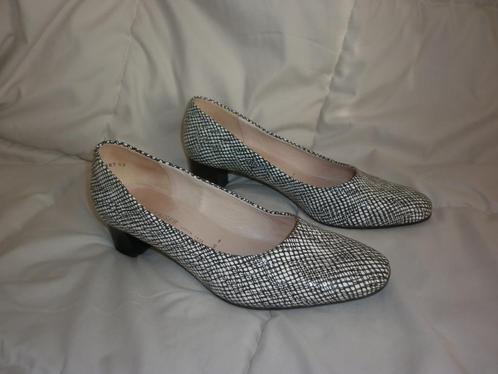 pumps maat 41 merk : Peter Kaiser, Kleding | Dames, Schoenen, Pumps, Overige kleuren, Ophalen of Verzenden