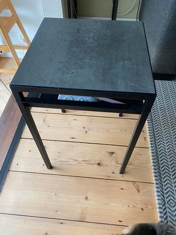 Bijzettafels/ nachtkastjes Ikea. beschikbaar voor biedingen
