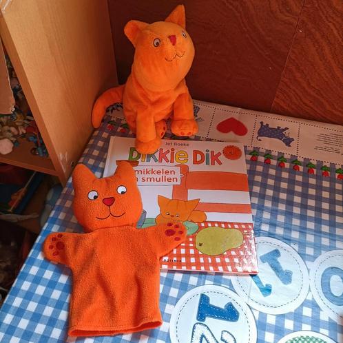 Dikke Dik knuffel + handpop + boek Smikkelen en smullen, Kinderen en Baby's, Speelgoed | Knuffels en Pluche, Ophalen of Verzenden