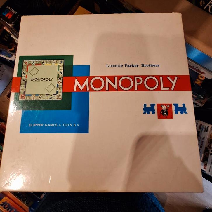 Monopoly - Clipper Games & Toys B.V., Hobby en Vrije tijd, Gezelschapsspellen | Bordspellen, Gebruikt, Een of twee spelers, Drie of vier spelers