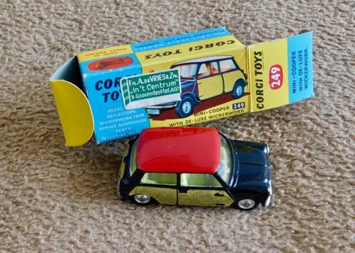 Corgi Toys Mini Cooper with De-Luxe Wickerwork nr.249, Hobby en Vrije tijd, Modelauto's | 1:43, Zo goed als nieuw, Auto, Corgi