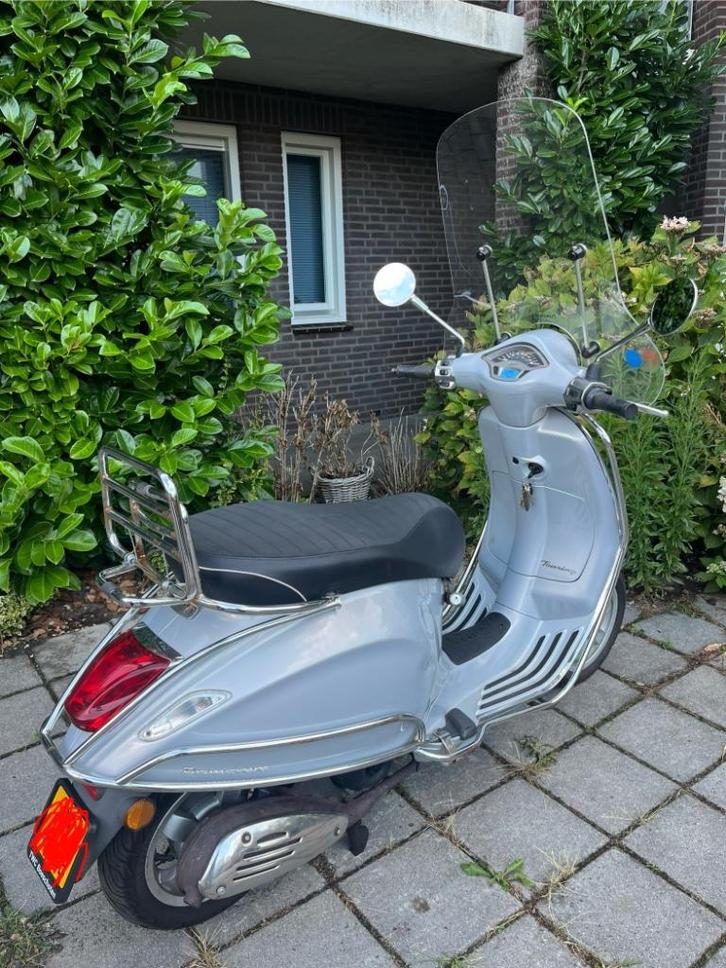 Vespa Primavera 2016, Fietsen en Brommers, Scooters | Vespa, Gebruikt, Overige modellen, Maximaal 45 km/u, Benzine, Ophalen