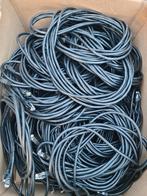 UTP kabels cat 6a, rood, zwart, Computers en Software, Pc- en Netwerkkabels, Ophalen of Verzenden, Zo goed als nieuw