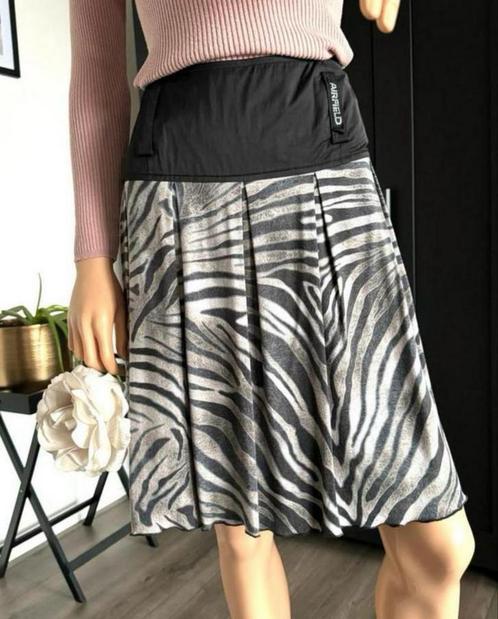 AIRFIELD rok maat 36 grijs/zwart zebra, Kleding | Dames, Rokken, Zo goed als nieuw, Maat 36 (S), Grijs, Boven de knie, Ophalen of Verzenden