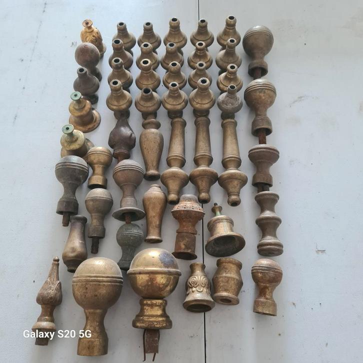 Antieke Bronzen Meubelonderdelen - Diverse Modellen, Antiek en Kunst, Antiek | Koper en Brons, Brons, Ophalen of Verzenden
