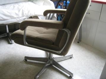 Fauteuils 1 stuks velours muisgrijs uit 1973 top kwaliteit , beschikbaar voor biedingen