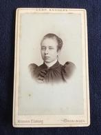CDV, Jongedame, Gebr. Sanders, Groningen, Carte de Visite, Ophalen of Verzenden, Voor 1940, Gebruikt, Foto