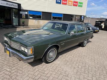 Oldsmobile 98 Nighty Eight Nighty Eight Regency 4 dors sedan beschikbaar voor biedingen