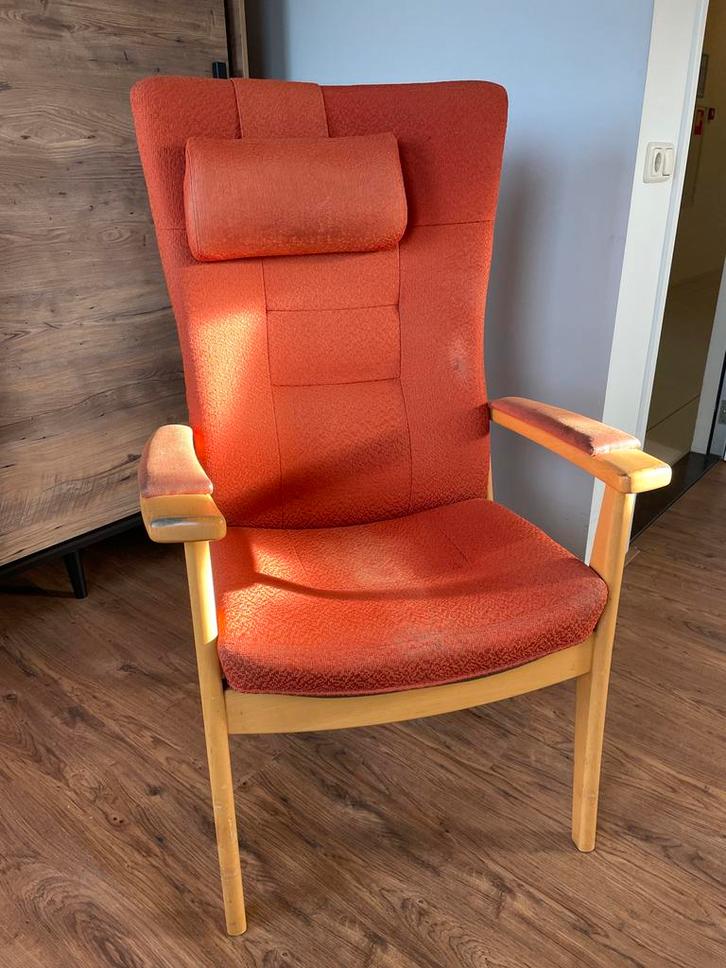 FARSTRUP senior relax stoel., Huis en Inrichting, Fauteuils, Gebruikt, Hout, 50 tot 75 cm, Minder dan 75 cm, Ophalen