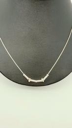 Zilveren ketting met paar kleine kraaltjes onderaan., Verzenden, Zo goed als nieuw, Zilver