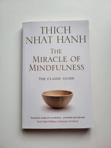 Boek: Thich Nhat Hanh - The miracles of mindfulness beschikbaar voor biedingen