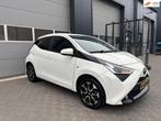 Toyota Aygo 1.0 VVT-i x-play 5drs|Automaat|Airco|Navigatiesc, Stof, Gebruikt, Euro 6, 4 stoelen