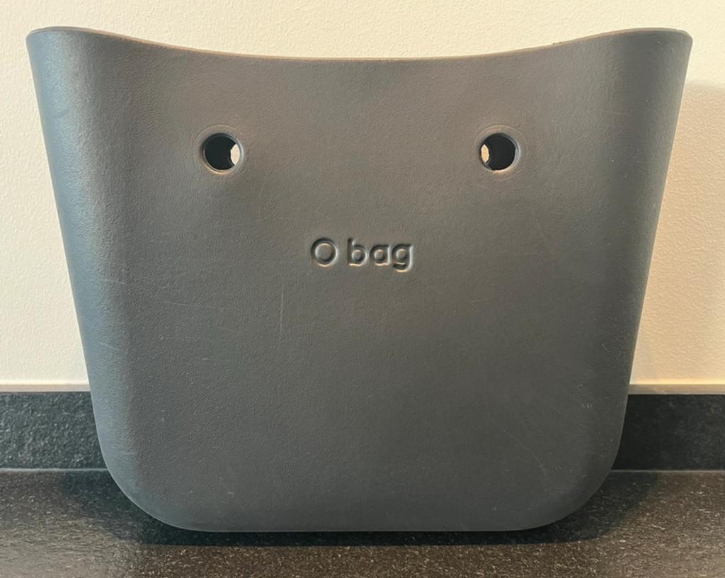 Zwarte O bag mini, Sieraden, Tassen en Uiterlijk, Tassen | Damestassen, Ophalen of Verzenden, Zo goed als nieuw, Zwart, Handtas