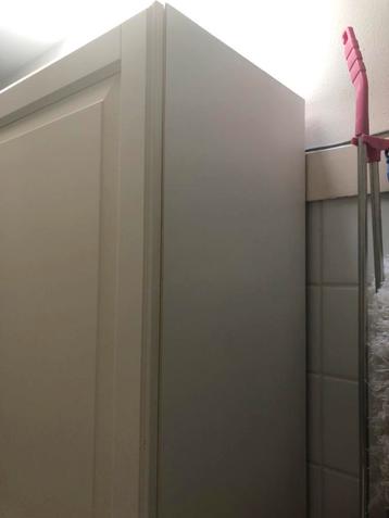 GEZOCHT: Pax kast wit  201x 50 en 35 diep beschikbaar voor biedingen