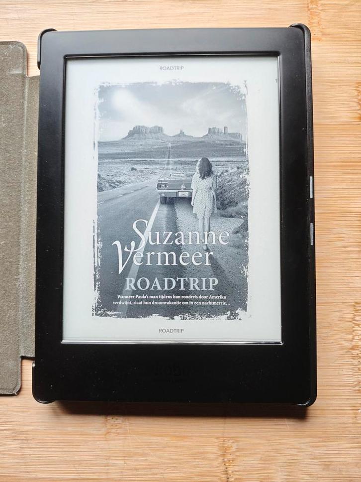 Kobo Aura H2O 7inch scherm., Computers en Software, E-readers, Zo goed als nieuw, 7 inch, 4 GB of minder, Touchscreen, Uitbreidbaar geheugen