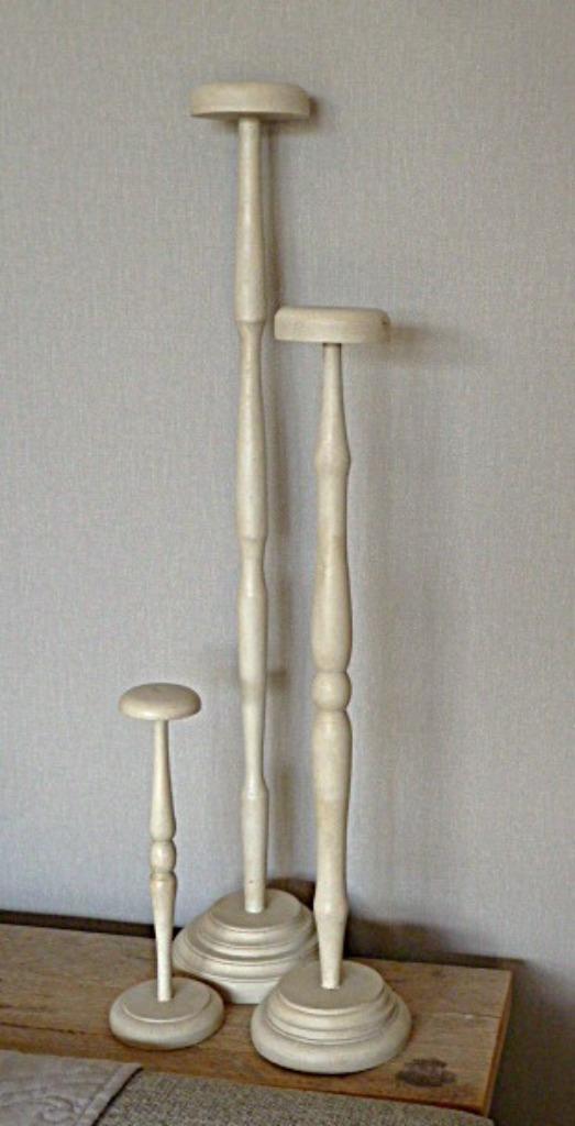 3 Hoedenstandaards, Antiek en Kunst, Antiek | Kleding en Accessoires, Ophalen of Verzenden