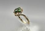 Gouden Vintage ring  edelsteen smaragd en diamant. 2024/192., Groen, Goud, Met edelsteen, 17 tot 18