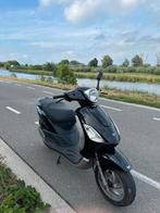 Piaggio fly 2 takt scooter ( yamaha peugeot kymco sym ), Ophalen of Verzenden, Zo goed als nieuw, Piaggio