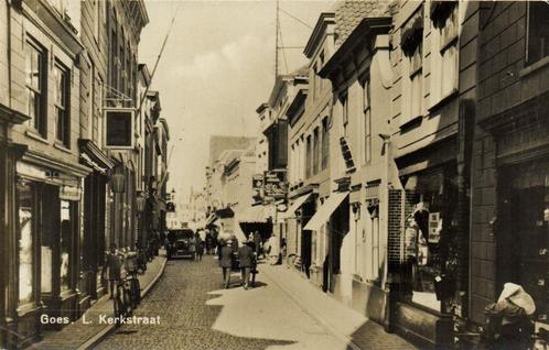 Goes. L. Kerkstraat - auto volk - 194? gelopen, Verzamelen, Ansichtkaarten | Nederland, Gelopen, Zeeland, 1920 tot 1940, Verzenden